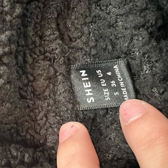 Shein Fuzzy Black Cropped Sweater - Picture 5 of 8